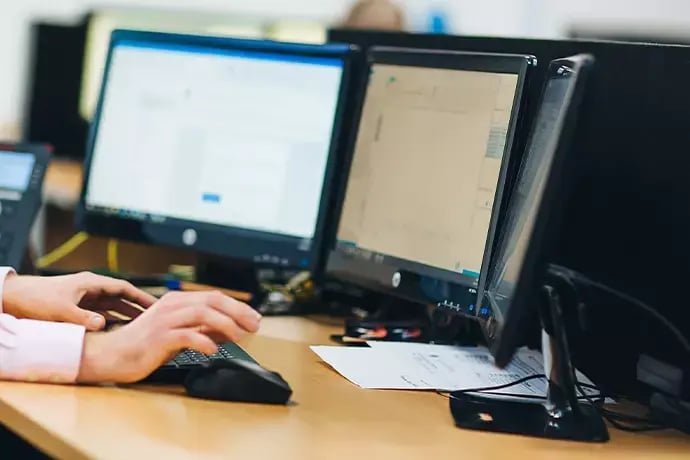 Hands-And-Desk-IT-50-50